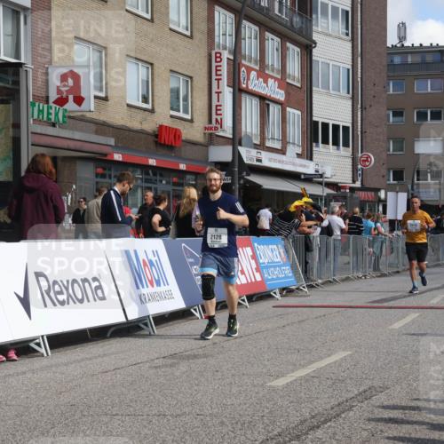 15.09.2024 - PSD Bank Halbmarathon Michael Strokosch http://msf.ph/oto/7078741 15.09.2024 12:20:42 Ziel 2070, 2128, 2325, 2957, 3032 meine-sportfotos.de