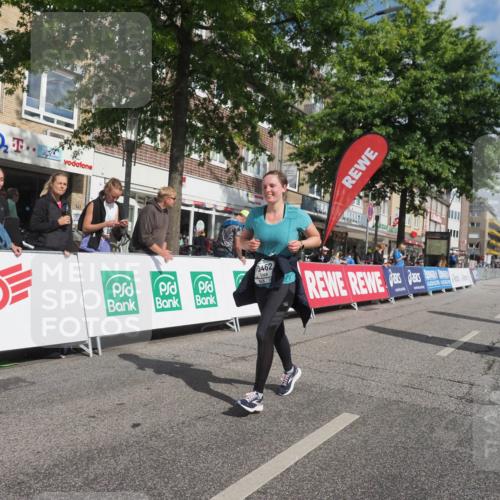 15.09.2024 - PSD Bank Halbmarathon Miley Keyser http://msf.ph/oto/7078742 15.09.2024 12:41:13 Ziel 1845, 1910, 3444, 3462 meine-sportfotos.de