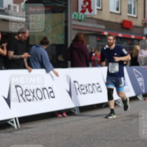 15.09.2024 - PSD Bank Halbmarathon Michael Strokosch http://msf.ph/oto/7078755 15.09.2024 12:20:43 Ziel 2070, 2128, 2325, 2957, 3032 meine-sportfotos.de