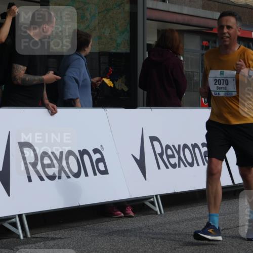 15.09.2024 - PSD Bank Halbmarathon Michael Strokosch http://msf.ph/oto/7078831 15.09.2024 12:20:48 Ziel 2070, 2128, 2325, 2957, 3248 meine-sportfotos.de