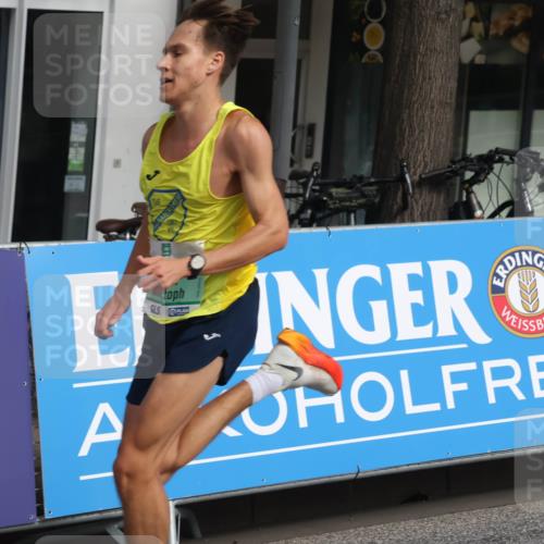 15.09.2024 - PSD Bank Halbmarathon Michael Strokosch http://msf.ph/oto/7078838 15.09.2024 11:13:37 Ziel 522, 553, 556, 603, 657 meine-sportfotos.de