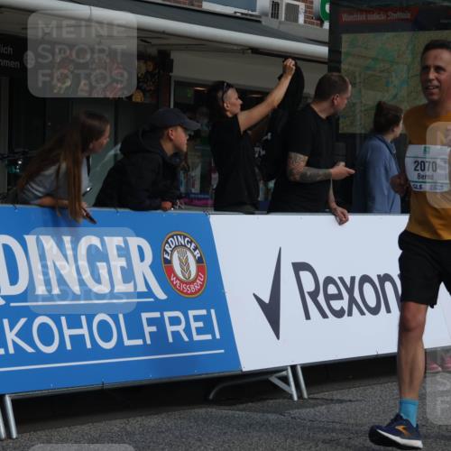 15.09.2024 - PSD Bank Halbmarathon Michael Strokosch http://msf.ph/oto/7078845 15.09.2024 12:20:48 Ziel 2070, 2128, 2325, 2957, 3248 meine-sportfotos.de