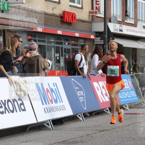 15.09.2024 - PSD Bank Halbmarathon Michael Strokosch http://msf.ph/oto/7078880 15.09.2024 11:13:46 Ziel 492, 522, 538, 550 meine-sportfotos.de