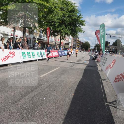 15.09.2024 - PSD Bank Halbmarathon Miley Keyser http://msf.ph/oto/7078897 15.09.2024 12:41:53 Ziel 2276, 3343, 3344, 3412 meine-sportfotos.de