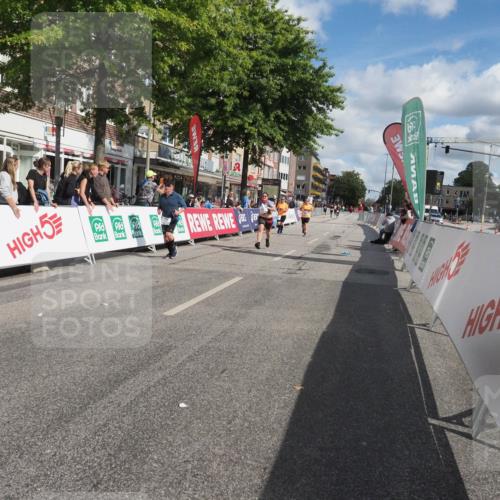 15.09.2024 - PSD Bank Halbmarathon Miley Keyser http://msf.ph/oto/7078906 15.09.2024 12:41:53 Ziel 2276, 3343, 3344, 3412 meine-sportfotos.de