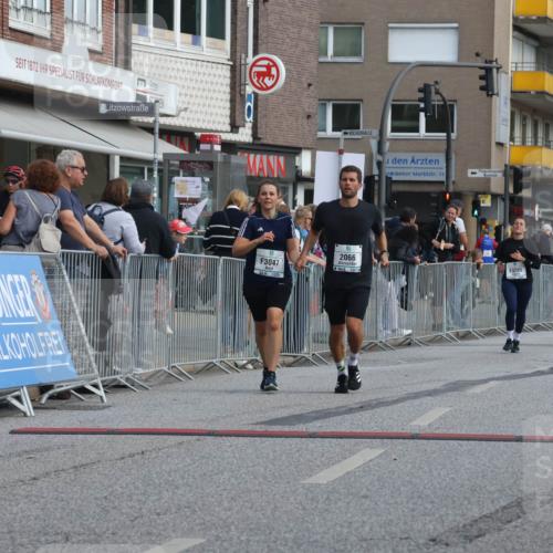 15.09.2024 - PSD Bank Halbmarathon Michael Strokosch http://msf.ph/oto/7078937 15.09.2024 12:21:01 Ziel 2066, 3047, 3248, 3285 meine-sportfotos.de