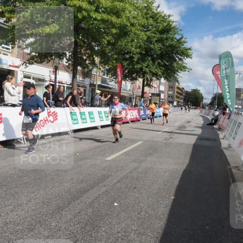 15.09.2024 - PSD Bank Halbmarathon Miley Keyser http://msf.ph/oto/7078940 15.09.2024 12:41:55 Ziel 2276, 3343, 3344, 3412 meine-sportfotos.de