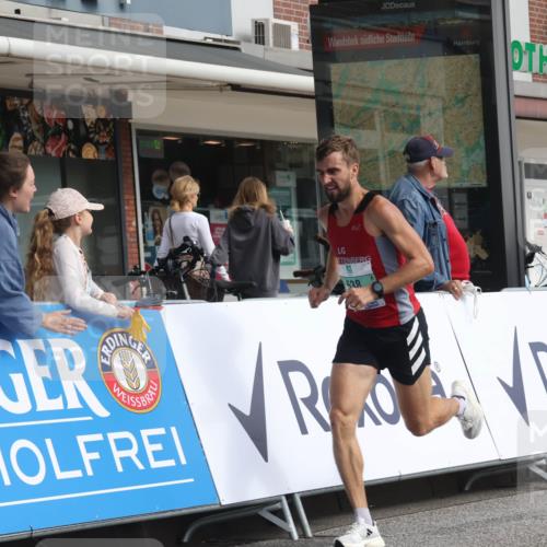 15.09.2024 - PSD Bank Halbmarathon Michael Strokosch http://msf.ph/oto/7078961 15.09.2024 11:13:51 Ziel 492, 527, 538, 550, 609, 612 meine-sportfotos.de