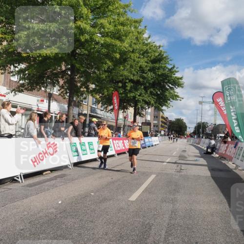 15.09.2024 - PSD Bank Halbmarathon Miley Keyser http://msf.ph/oto/7078962 15.09.2024 12:41:58 Ziel 2276, 3343, 3344, 3412 meine-sportfotos.de