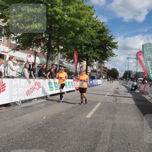 15.09.2024 - PSD Bank Halbmarathon Miley Keyser http://msf.ph/oto/7078967 15.09.2024 12:41:59 Ziel 2276, 3343, 3344, 3412 meine-sportfotos.de
