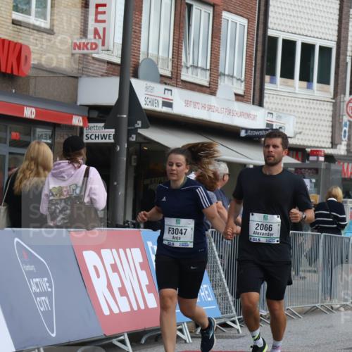 15.09.2024 - PSD Bank Halbmarathon Michael Strokosch http://msf.ph/oto/7078972 15.09.2024 12:21:04 Ziel 2066, 3047, 3248, 3285 meine-sportfotos.de