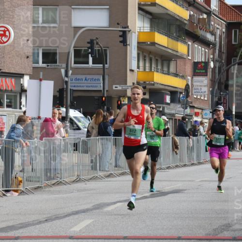 15.09.2024 - PSD Bank Halbmarathon Michael Strokosch http://msf.ph/oto/7078979 15.09.2024 11:13:54 Ziel 492, 527, 538, 550, 609, 612 meine-sportfotos.de