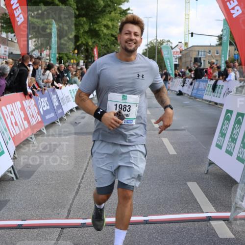 15.09.2024 - PSD Bank Halbmarathon Strokosch-Dieckow http://msf.ph/oto/7078980 15.09.2024 12:34:05 Ziel 1983, 2331, 3107, 3433, 3451 meine-sportfotos.de
