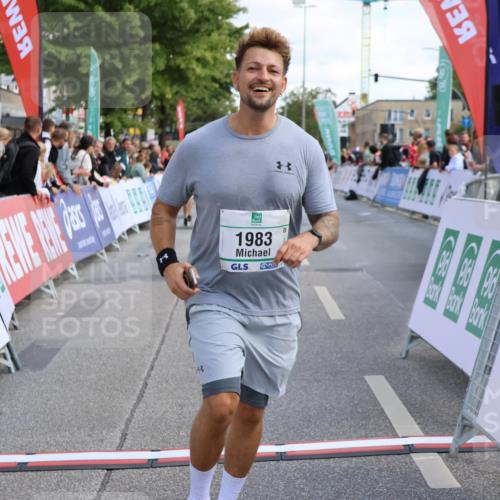 15.09.2024 - PSD Bank Halbmarathon Strokosch-Dieckow http://msf.ph/oto/7079030 15.09.2024 12:34:05 Ziel 1983, 2331, 3107, 3433, 3451 meine-sportfotos.de