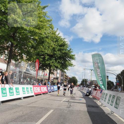 15.09.2024 - PSD Bank Halbmarathon Miley Keyser http://msf.ph/oto/7079036 15.09.2024 12:42:10 Ziel 2225, 3131, 3191, 3343, 3344, 3363 meine-sportfotos.de