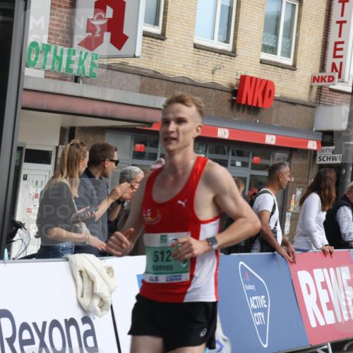 15.09.2024 - PSD Bank Halbmarathon Michael Strokosch http://msf.ph/oto/7079037 15.09.2024 11:13:57 Ziel 492, 527, 538, 549, 550, 609, 612 meine-sportfotos.de