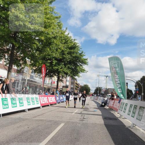 15.09.2024 - PSD Bank Halbmarathon Miley Keyser http://msf.ph/oto/7079041 15.09.2024 12:42:10 Ziel 2225, 3131, 3191, 3343, 3344, 3363 meine-sportfotos.de