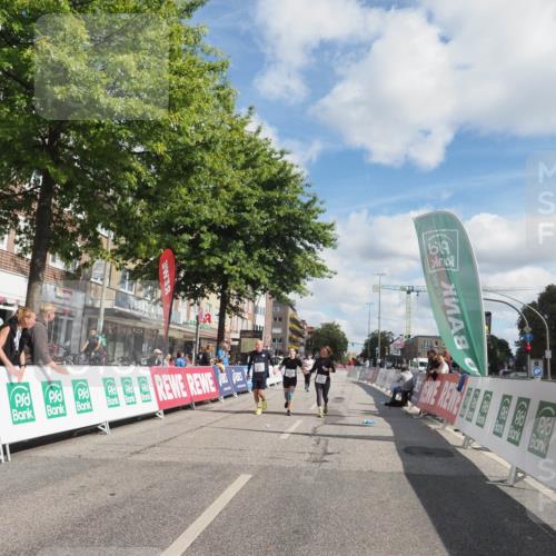 15.09.2024 - PSD Bank Halbmarathon Miley Keyser http://msf.ph/oto/7079045 15.09.2024 12:42:10 Ziel 2225, 3131, 3191, 3343, 3344, 3363 meine-sportfotos.de