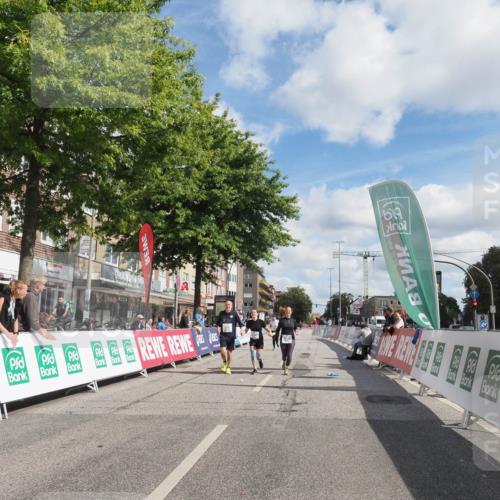 15.09.2024 - PSD Bank Halbmarathon Miley Keyser http://msf.ph/oto/7079049 15.09.2024 12:42:11 Ziel 2225, 3131, 3191, 3343, 3344, 3363 meine-sportfotos.de