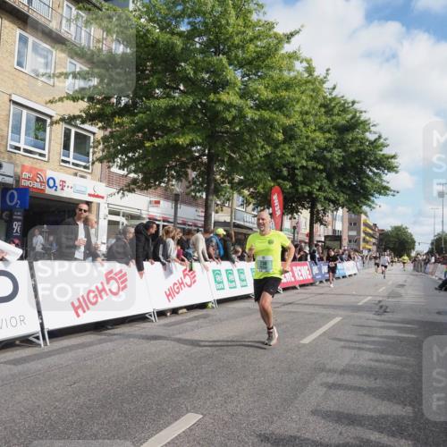 15.09.2024 - PSD Bank Halbmarathon Miley Keyser http://msf.ph/oto/7079061 15.09.2024 11:37:14 Ziel 730, 753, 755, 924, 925, 938, 1104, 1168, 1217, 1760 meine-sportfotos.de