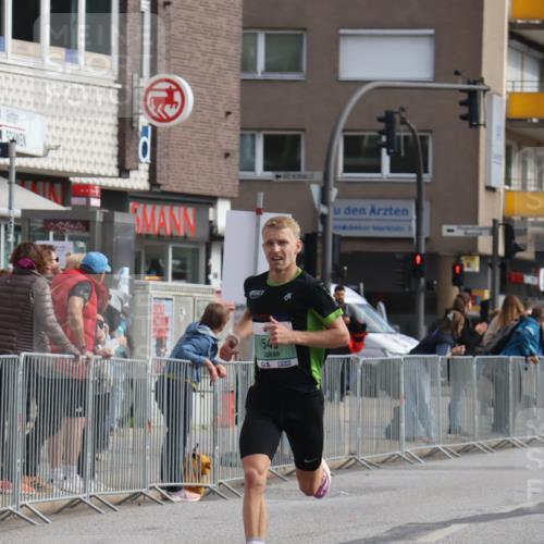 15.09.2024 - PSD Bank Halbmarathon Michael Strokosch http://msf.ph/oto/7079092 15.09.2024 11:14:02 Ziel 421, 527, 538, 549, 609, 612 meine-sportfotos.de