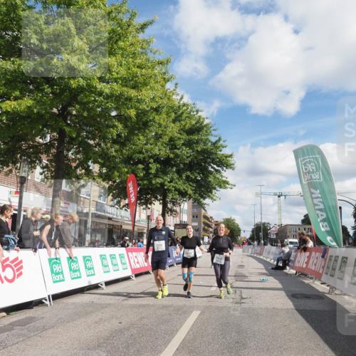 15.09.2024 - PSD Bank Halbmarathon Miley Keyser http://msf.ph/oto/7079100 15.09.2024 12:42:13 Ziel 2225, 3131, 3191, 3343, 3344, 3363 meine-sportfotos.de