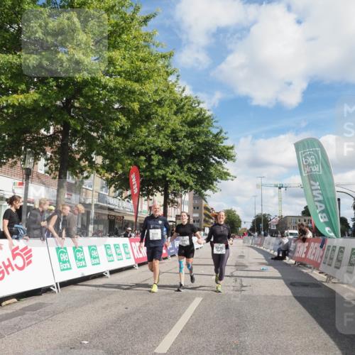 15.09.2024 - PSD Bank Halbmarathon Miley Keyser http://msf.ph/oto/7079105 15.09.2024 12:42:13 Ziel 2225, 3131, 3191, 3343, 3344, 3363 meine-sportfotos.de