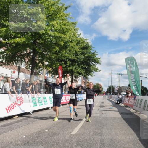 15.09.2024 - PSD Bank Halbmarathon Miley Keyser http://msf.ph/oto/7079125 15.09.2024 12:42:14 Ziel 2225, 3131, 3191, 3344, 3363 meine-sportfotos.de