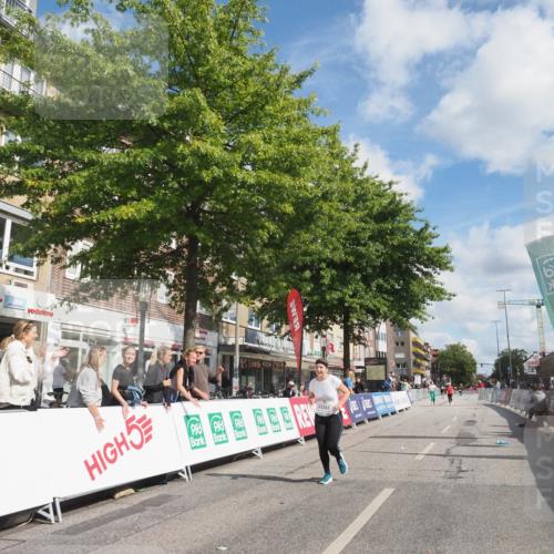 15.09.2024 - PSD Bank Halbmarathon Miley Keyser http://msf.ph/oto/7079179 15.09.2024 12:42:17 Ziel 2225, 3131, 3191, 3363 meine-sportfotos.de