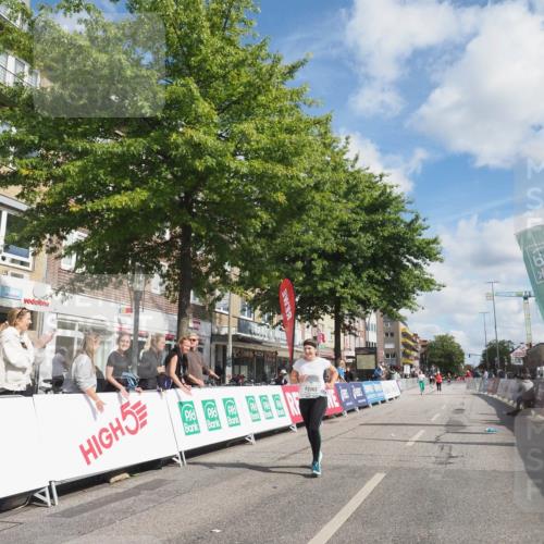 15.09.2024 - PSD Bank Halbmarathon Miley Keyser http://msf.ph/oto/7079183 15.09.2024 12:42:17 Ziel 2225, 3131, 3191, 3363 meine-sportfotos.de