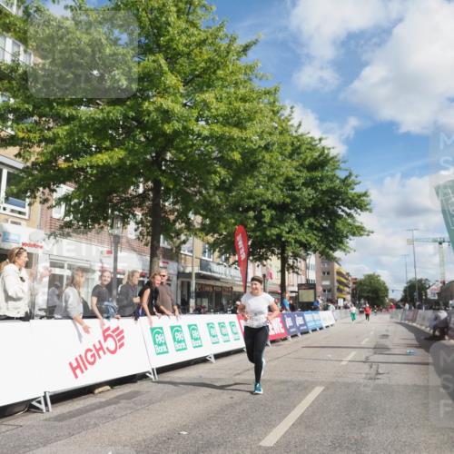 15.09.2024 - PSD Bank Halbmarathon Miley Keyser http://msf.ph/oto/7079187 15.09.2024 12:42:17 Ziel 2225, 3131, 3191, 3363 meine-sportfotos.de