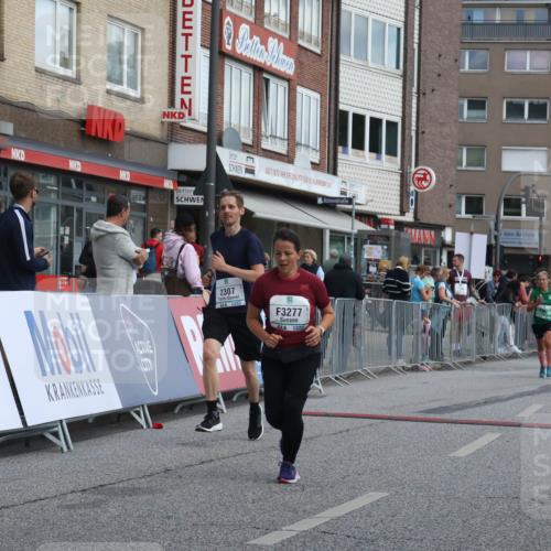 15.09.2024 - PSD Bank Halbmarathon Michael Strokosch http://msf.ph/oto/7079202 15.09.2024 12:23:23 Ziel 987, 2078, 2307, 2550, 3243, 3277, 3320, 3370 meine-sportfotos.de