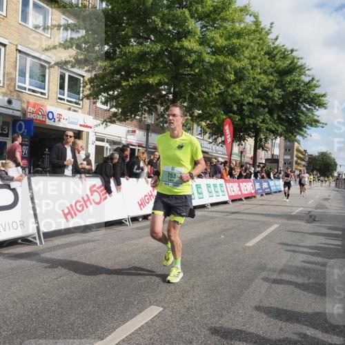 15.09.2024 - PSD Bank Halbmarathon Miley Keyser http://msf.ph/oto/7079212 15.09.2024 11:37:27 Ziel 744, 753, 756, 1104, 1105, 1163, 1199, 1238, 1306, 2625, 2674 meine-sportfotos.de