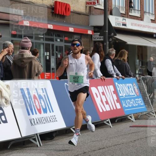 15.09.2024 - PSD Bank Halbmarathon Michael Strokosch http://msf.ph/oto/7079248 15.09.2024 11:14:15 Ziel 406, 417, 421, 549, 589 meine-sportfotos.de