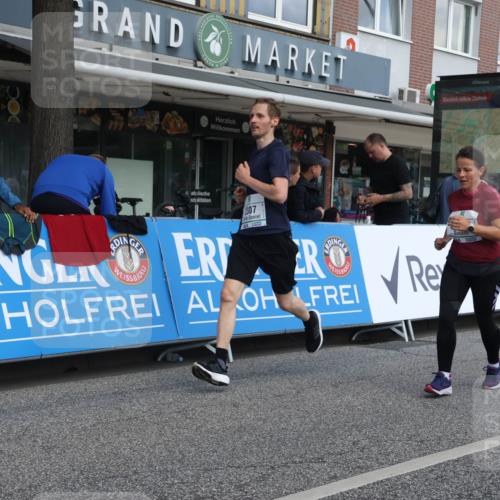 15.09.2024 - PSD Bank Halbmarathon Michael Strokosch http://msf.ph/oto/7079254 15.09.2024 12:23:25 Ziel 987, 2307, 2981, 3243, 3277, 3370 meine-sportfotos.de