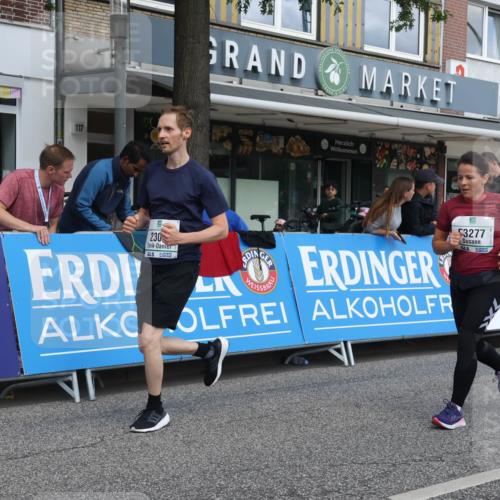 15.09.2024 - PSD Bank Halbmarathon Michael Strokosch http://msf.ph/oto/7079265 15.09.2024 12:23:26 Ziel 987, 2307, 2981, 3243, 3277, 3370 meine-sportfotos.de