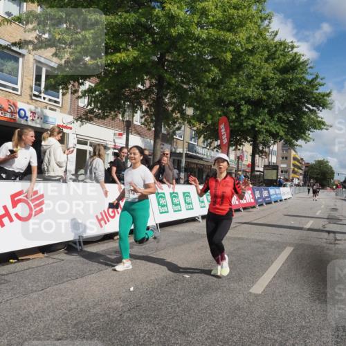 15.09.2024 - PSD Bank Halbmarathon Miley Keyser http://msf.ph/oto/7079276 15.09.2024 12:42:28 Ziel 2225, 2913, 2966, 3131, 3191, 3278, 3363 meine-sportfotos.de