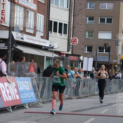 15.09.2024 - PSD Bank Halbmarathon Michael Strokosch http://msf.ph/oto/7079281 15.09.2024 12:23:28 Ziel 987, 2307, 2981, 3002, 3243, 3277, 3370 meine-sportfotos.de
