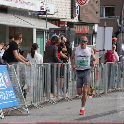 15.09.2024 - PSD Bank Halbmarathon Michael Strokosch http://msf.ph/oto/7079297 15.09.2024 11:14:20 Ziel 406, 417, 421, 540, 544, 568, 589, 613 meine-sportfotos.de
