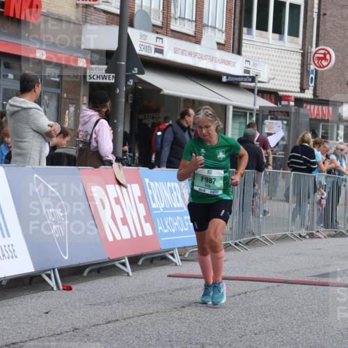 15.09.2024 - PSD Bank Halbmarathon Michael Strokosch http://msf.ph/oto/7079305 15.09.2024 12:23:28 Ziel 987, 2307, 2981, 3002, 3243, 3277, 3370 meine-sportfotos.de