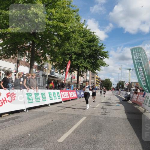 15.09.2024 - PSD Bank Halbmarathon Miley Keyser http://msf.ph/oto/7079308 15.09.2024 12:42:36 Ziel 2913, 2966, 3242, 3278 meine-sportfotos.de