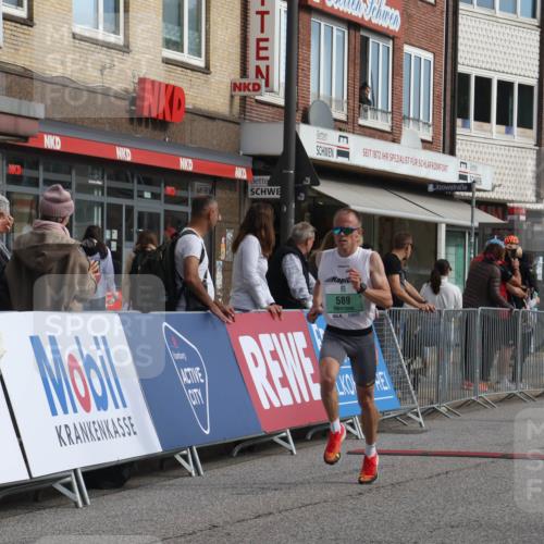 15.09.2024 - PSD Bank Halbmarathon Michael Strokosch http://msf.ph/oto/7079320 15.09.2024 11:14:22 Ziel 406, 417, 421, 540, 544, 568, 589, 613, 848 meine-sportfotos.de