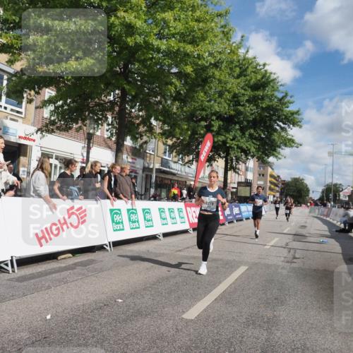 15.09.2024 - PSD Bank Halbmarathon Miley Keyser http://msf.ph/oto/7079336 15.09.2024 12:42:37 Ziel 2913, 2966, 3242, 3278, 3400 meine-sportfotos.de