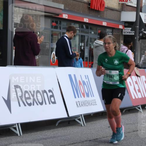 15.09.2024 - PSD Bank Halbmarathon Michael Strokosch http://msf.ph/oto/7079339 15.09.2024 12:23:30 Ziel 987, 2307, 2981, 3002, 3243, 3277 meine-sportfotos.de