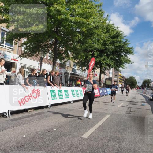 15.09.2024 - PSD Bank Halbmarathon Miley Keyser http://msf.ph/oto/7079340 15.09.2024 12:42:37 Ziel 2913, 2966, 3242, 3278, 3400 meine-sportfotos.de