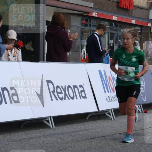 15.09.2024 - PSD Bank Halbmarathon Michael Strokosch http://msf.ph/oto/7079344 15.09.2024 12:23:30 Ziel 987, 2307, 2981, 3002, 3243, 3277 meine-sportfotos.de