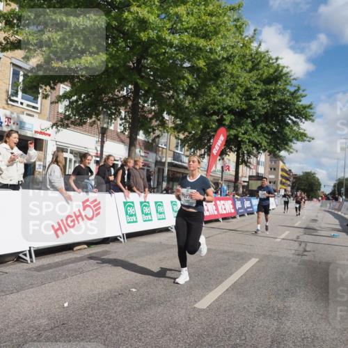 15.09.2024 - PSD Bank Halbmarathon Miley Keyser http://msf.ph/oto/7079347 15.09.2024 12:42:37 Ziel 2913, 2966, 3242, 3278, 3400 meine-sportfotos.de