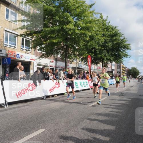 15.09.2024 - PSD Bank Halbmarathon Miley Keyser http://msf.ph/oto/7079350 15.09.2024 11:37:39 Ziel 744, 756, 1056, 1105, 1199, 1234, 1238, 1306, 2625, 2674 meine-sportfotos.de