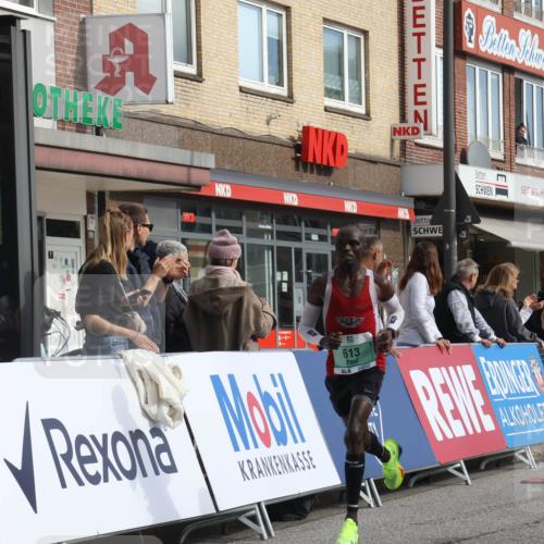 15.09.2024 - PSD Bank Halbmarathon Michael Strokosch http://msf.ph/oto/7079353 15.09.2024 11:14:24 Ziel 406, 417, 540, 544, 564, 568, 589, 613, 848 meine-sportfotos.de