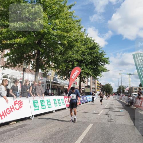 15.09.2024 - PSD Bank Halbmarathon Miley Keyser http://msf.ph/oto/7079368 15.09.2024 12:42:39 Ziel 2273, 2913, 2966, 3242, 3278, 3400 meine-sportfotos.de